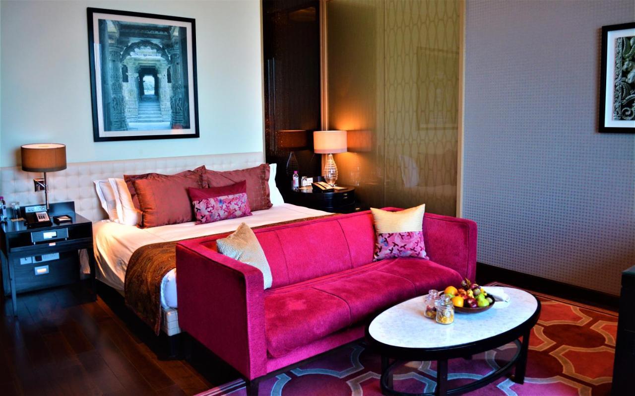 Taj Santacruz Hotel Bombay Esterno foto